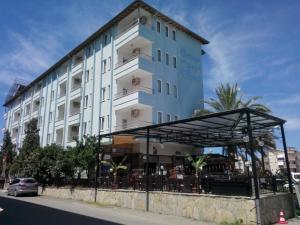 Budova, kde se aparthotel nachází