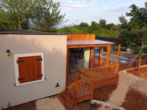 Balkón nebo terasa v ubytování Luxury mobile villa Melody