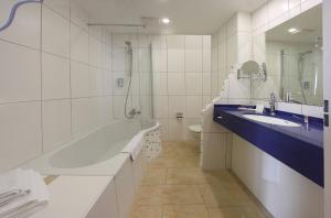 Koupelna v ubytování Hotel zur Pfalz