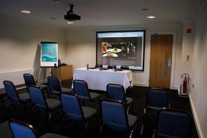 The business area and/or conference room at Deebert House Hotel