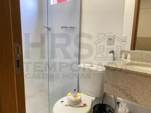 Foto da galeria de Evian Thermas Hotel Incrível no Centro de Caldas Novas com Águas Termais e Ingressos com Valores Exclusivos no Hot Park, Lagoa Termas, Náutico e WaterPark em Caldas Novas