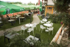 Φωτογραφία από το άλμπουμ του Evro set στα Σκόπια +9 φωτογραφίες