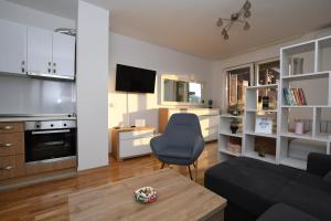 Kuhinja ili čajna kuhinja u objektu Sky Way Studio Apartment