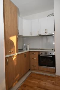 Cucina o angolo cottura di Sky Way Studio Apartment