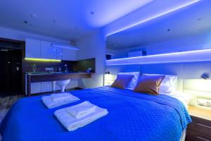 Кровать или кровати в номере Apartico, Studio Luxury Apartment-Студия apartico
