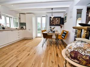 Kuchyň nebo kuchyňský kout v ubytování Beach House Calendula