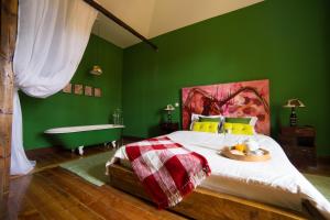 Cama ou camas em um quarto em Santa Maria Hostel