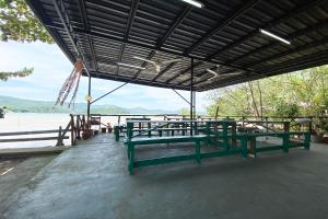 Gallery image of OYO 90317 Ambong Bay Resthouse in Kota Kinabalu