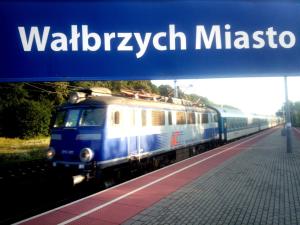 Fotografia z galérie ubytovania ART mieszkanie blisko dworca PKP Walbrzych Miasto v destinácii Wałbrzych