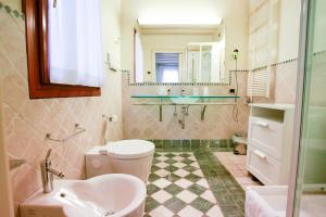 Et badeværelse på Relais Villa Selvatico