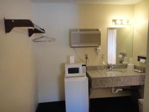 Køkken eller tekøkken på Econo Lodge + 38 billeder