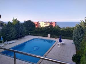 The swimming pool at or close to Byala-apartment-valmira