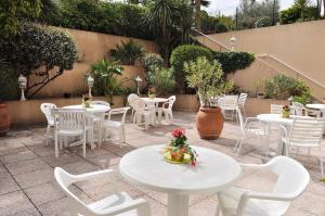 Gallery image of Residhotel Villa Maupassant in Cannes