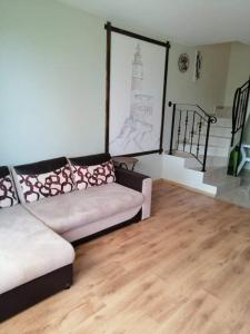 A seating area at Byala-apartment-valmira