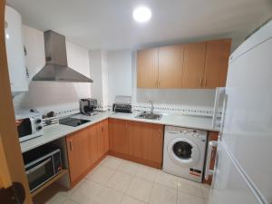 Cucina o angolo cottura di Apartamento en la Cala de Finestrat-Benidorm, Ilomar La Cala
