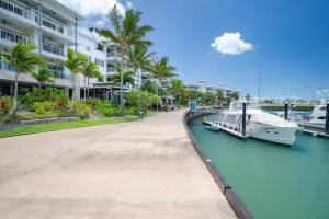 Gallery image of 20 S at the Marina in Airlie Beach