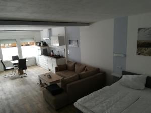 Kuchyň nebo kuchyňský kout v ubytování Ferienhaus Frank Saathoff
