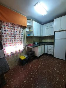 Kuchyňa alebo kuchynka v ubytovaní Apartamento Acogedor en Los Patios De San Basilio