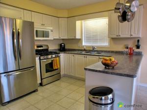 Virtuvė arba virtuvėlė apgyvendinimo įstaigoje HB Guest Home