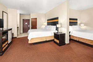 Postel nebo postele na pokoji v ubytování Holiday Inn Express Portland SE - Clackamas Area by IHG