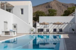 The swimming pool at or close to Petra Aqua Villa