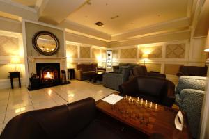 A seating area at Killarney Riverside Hotel