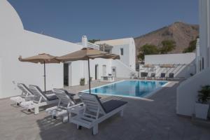 The swimming pool at or close to Petra Aqua Villa