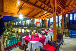 Bazén v ubytování The Swaha Ubud Hotel nebo v jeho okolí