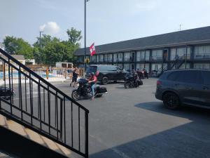 Afbeelding uit fotogalerij van Niagara Falls Courtside Inn in Niagara Falls