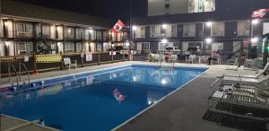 Afbeelding uit fotogalerij van Niagara Falls Courtside Inn in Niagara Falls