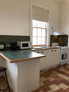 
A kitchen or kitchenette at Annesley House
