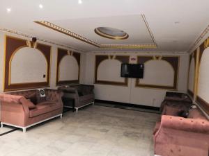 Posezení v ubytování BURJ NAHAR HOTEL L.L.C