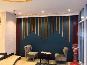 Posezení v ubytování BURJ NAHAR HOTEL L.L.C