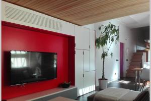 Gallery image of Cozy designer apart / Acogedor apartamento de diseño ● WiFi - Jacuzzi - A/C SteamSauna in Madrid