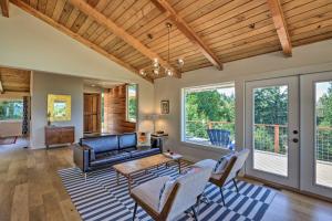 Gallery image of Dreamy Bellingham Home on 10 Beautiful Acres! in Bellingham