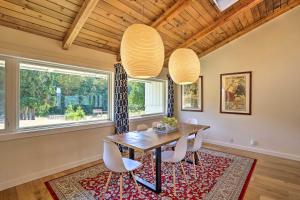 Gallery image of Dreamy Bellingham Home on 10 Beautiful Acres! in Bellingham