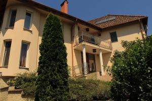 ミシュコルツ・タポルツァにあるVillamericaのギャラリーの写真