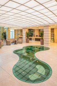 Bazén v ubytování Greenfield Hotel Golf & Spa nebo v jeho okolí