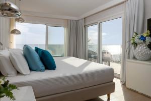 Postel nebo postele na pokoji v ubytování Atlantic Hotel & SPA