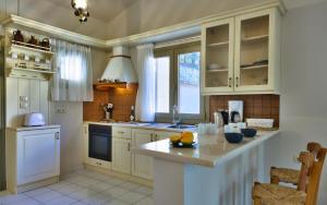 Gallery image of Mill Suites - Loggos in Gaios