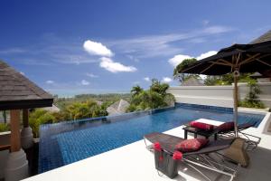 Bazén v ubytování The Pavilions Phuket nebo v jeho okolí