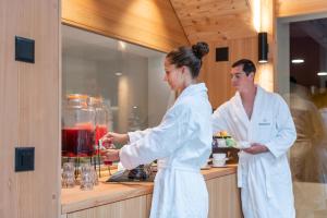 Gestir sem dvelja á Sunstar Hotel Lenzerheide
