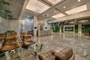 Posezení v ubytování Goldfinch Hotel Mumbai + 37 fotografií