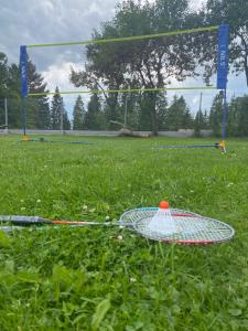 Tenis a/nebo squash v ubytování Nocleg pod Turbaczem nebo okolí