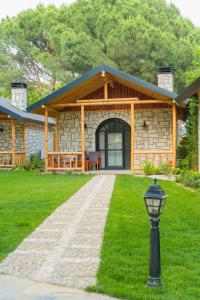 Zahrada ubytování Pino Mar Luxury Bungalows