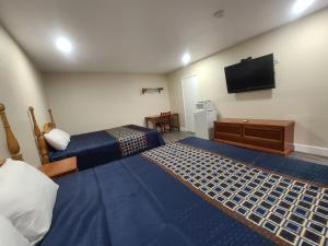 Gallery image of Majestic Inn & Suites in Klamath Falls