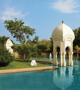 Piscina di The Oberoi Rajvilas Jaipur o nelle vicinanze