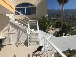 Balkón alebo terasa v ubytovaní Casa con piscina privada. Mirador de Humbolt.