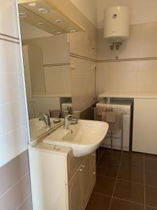 Fotografia z galérie ubytovania Apartment Lana 2 Ičići, Opatija v destinácii Ičići + 11 fotografií