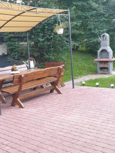 Sprzęt do grillowania w domu w stylu alpejskim
